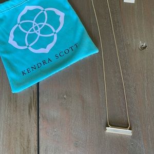 Kendra Scott pendant bar necklace